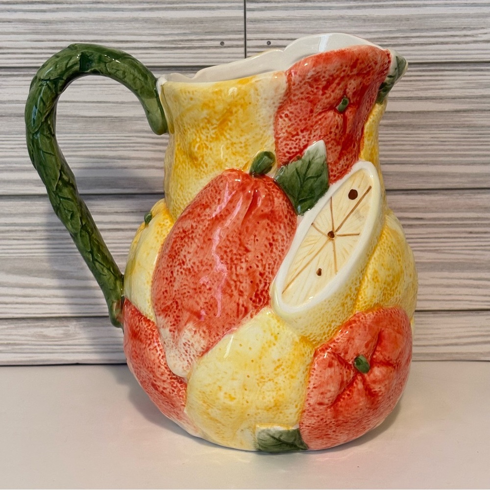Vintage WCL Ceramic Fruit Pitcher 64 Oz Raised 3D Design Farmhouse Kitchen 90’s